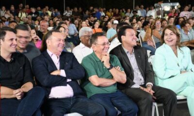 Alguns jornalistas e blogueiros tentam fazer com Felipe Camarão, o que não conseguiram com Carlos Brandão em 2022