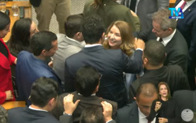 Iracema Vale é reconduzida à presidência da ALEMA e Brandão se depara com 21 traidores em sua base
