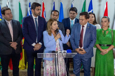 Iracema Vale reafirma compromisso com gestão compartilhada