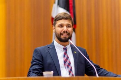 Ricardo Seidel assume mandato na Assembleia