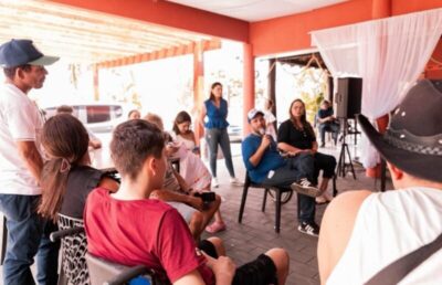 Fernando Pessoa participa de almoço com grupo de pessoas com deficiência
