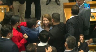 Em eleição surpreendente, Iracema é reconduzida ao cargo de presidente da AL