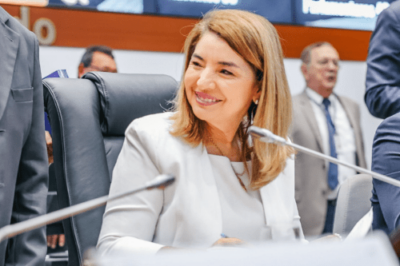 Com eleição dividida, Iracema leva mérito exclusivo por vítória. Othelino manda recado dos deputados para Brandão