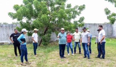 Prefeito Solimar vistoria escolas na sede e zona rural e anuncia investimentos na área da educação