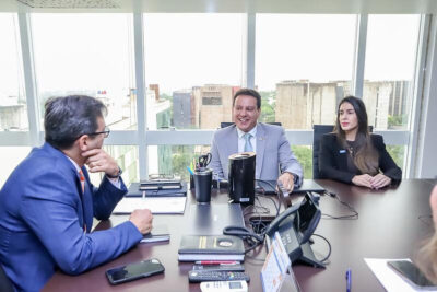 Vice-governador Felipe Camarão cumpre agenda em Brasília com AGU e MEC