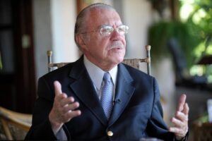 Sarney festeja resistência do MDB em meio a mudanças partidárias e faz elogios ao atual governo