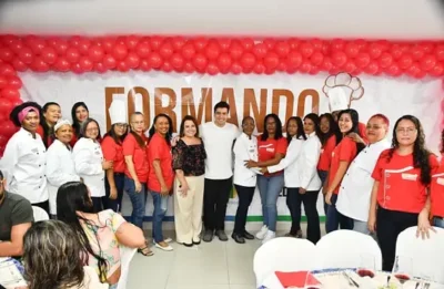Formando e Cozinhando realiza formatura de alunos