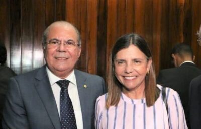 Roseana vai se licenciar de mandato e pode assumir secretaria