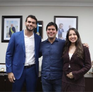 Gentil Neto e Amanda Gentil estiveram com o ministro André Fufuca viabilizando demandas para Caxias