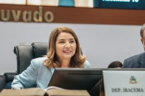 Chapa de Iracema Vale será composta com deputados do PSB, PL, PP, PDT e PRD