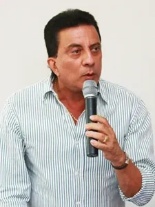 Tadeu Palácio reaparece e declara voto em Eduardo Braide