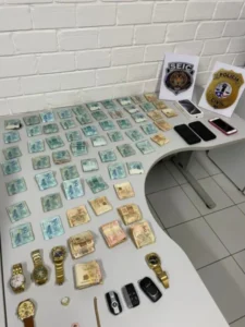 Polícia apreende dinheiro, joias e veículos durante operação contra rifas ilegais em São Luís