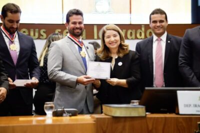 Gil Cutrim recebe Medalha Manuel Beckman