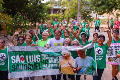Penha participa de caminhada em defesa dos direitos dos idosos