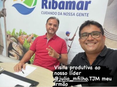 Filho brinca de ser prefeito em Ribamar