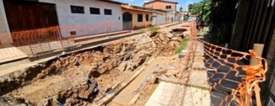 Cratera toma conta de rua no Maiobão e oferece grande perigo aos moradores
