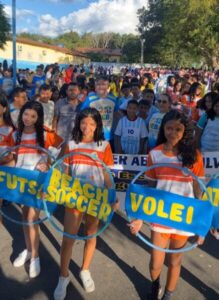 Prefeito Herlon Costa entrega fardamento e lança Jogos Escolares Belaguenses