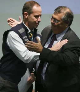 Dino confirma saída de Cappelli do Ministério da Justiça