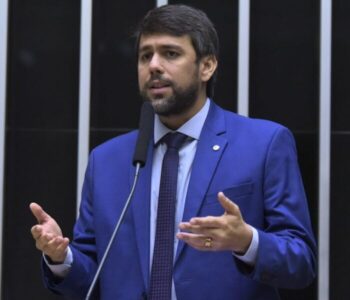 Pedro Lucas assina PEC do fim da jornada 6X1…
