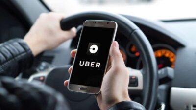 Justiça nega indenização a motorista bloqueado pela Uber após denúncias de assédio sexual