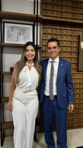 Vereadora eleita Fernanda Vieira se reúne com deputado Ricardo Arruda