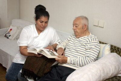 Alerta sobre o Alzheimer e a necessidade de entender os sinais da doença