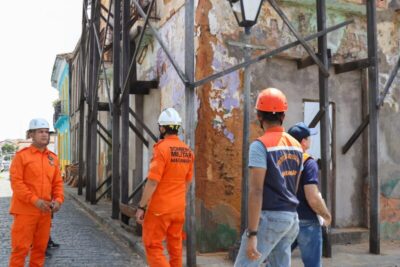 Corpo de Bombeiros vistoria quase 400 casarões e notifica situações de alto risco