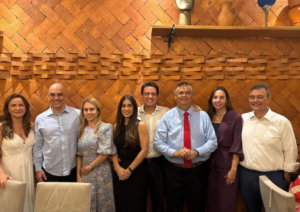 Felipe Camarão participa de jantar ao lado de Alexandre de Moraes e Flávio Dino