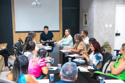 Tiago Fernandes reforça assistência à população durante diálogo com gestores da região de Pinheiro