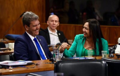 Eduardo Braide à vontade com Eliziane na reunião da bancada…