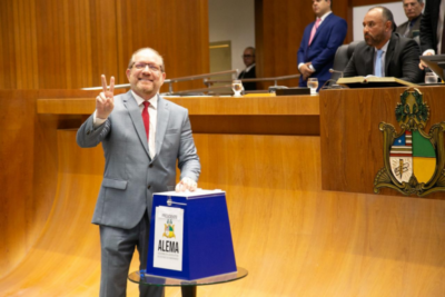 Othelino volta a falar sobre judicialização da eleição da Assembleia no STF