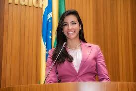 Deputada Daniella sofre acidente de carro na BR-226
