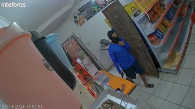 Dupla armada e encapuzada assalta bar em Santa Inês