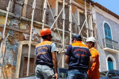 Corpo de Bombeiros vistoria quase 400 casarões no Centro Histórico de São Luís e alerta para situações de alto risco