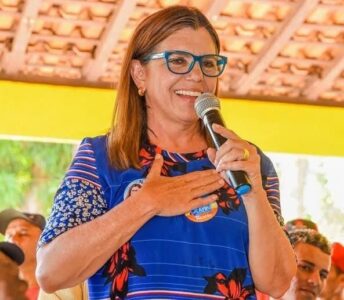 06/01: Roseana Sarney não pedirá licença do mandato de deputada federal