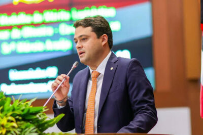 Lei de autoria do deputado Leandro Bello obriga supermercados do Maranhão a oferecer carrinhos adaptados para pessoas com deficiência