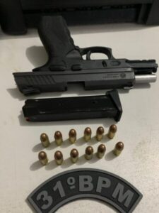 Menor é flagrado com pistola dentro de escola em Boa Vista do Gurupi