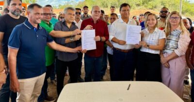Jones Braga assina ordem de serviço para construção de escola de tempo integral e creche em Nina Rodrigues
