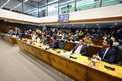 AL aprova reajuste de servidores do Judiciário e criação de vara de saúde