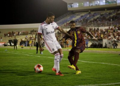 Flamengo e Vasco empatam seus jogos desta quinta pelo Campeonato Carioca