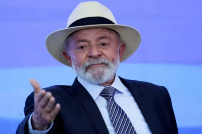 Centrão quer mais ministérios, mas não garante apoio a Lula em 2026