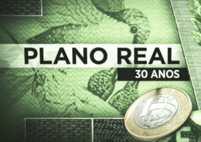 Real completa 30 anos com desafios pra mantê-lo forte