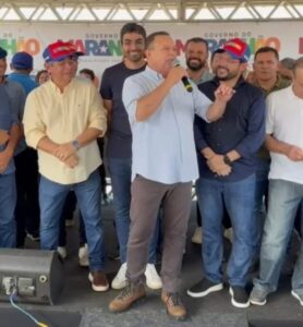 Em Cajapió, Brandão elogia ex-prefeito que elegeu sobrinho para sucedê-lo