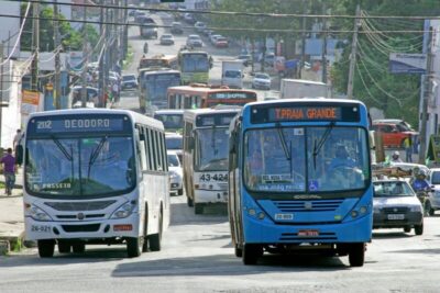 Ônibus vão parar: rodoviários marcam greve para a próxima quinta-feira (13) em São Luís