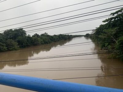 Rio Itapecuru eleva nível da água por conta das fortes chuvas que o Maranhão vem registrando ao longo dos últimos dias.