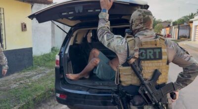 Polícia realiza operação para desarticular grupo ligado ao tráfico em Rosário