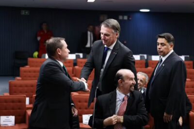 Cid confirma que Bolsonaro editou minuta do golpe