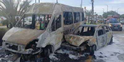Vídeo: carro pega fogo após colisão com van e ônibus na Avenida dos Franceses
