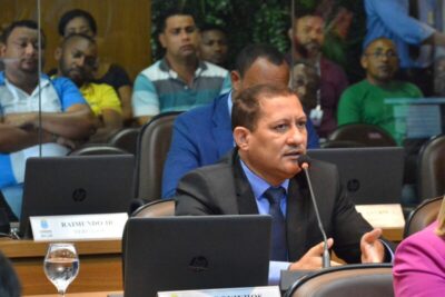 Voz firme de Marquinhos ecoa na Câmara e ganha destaque nas ruas
