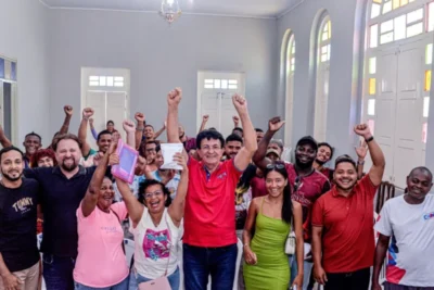 Prefeito Chiquinho FC entrega incentivo financeiro a grupos de…